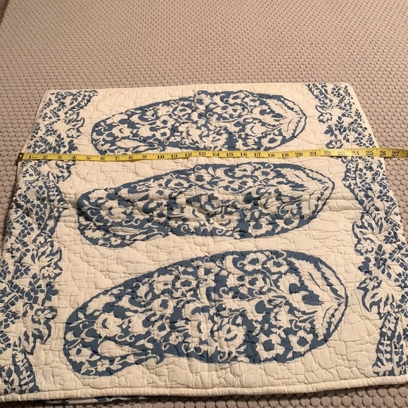 2 Pottery Barn Floral Pillows Shams - Picture 7 of 8